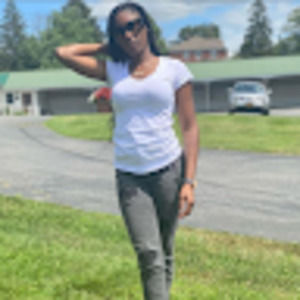 Meet your Posher, Angeline